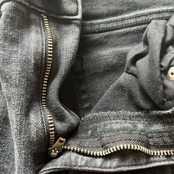 Ripped jeans - Picture 4 of 5